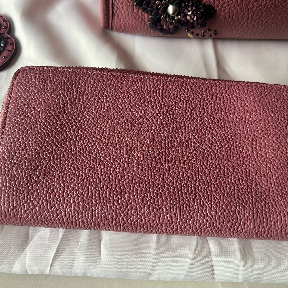 🌸Coach Sequin Primson Tea Rose Rogue 25 Set-HTF AND RARE - Picture 14 of 16